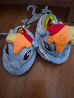 My Little Pony Rainbow Dash Plush Slippers toddler Size 7-8 NWT Hasbro blue soft